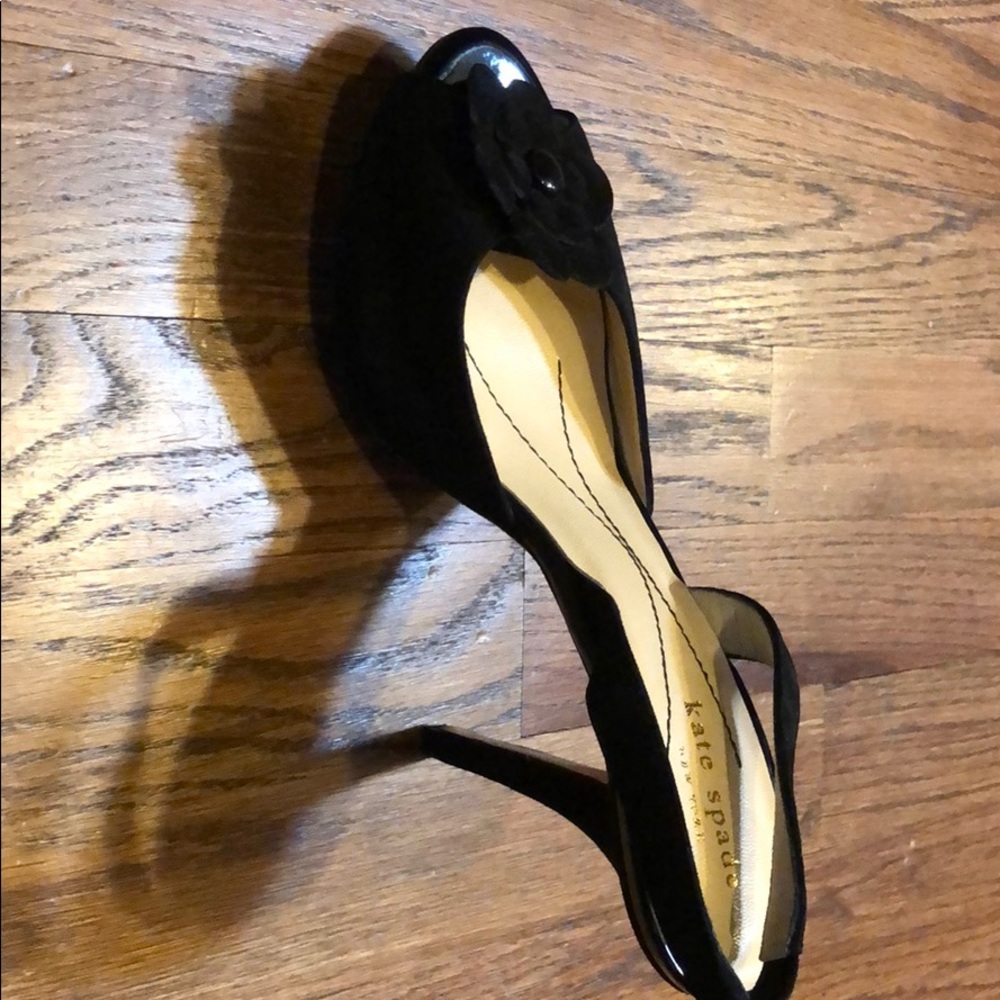 Shoes - Picture 4 of 4